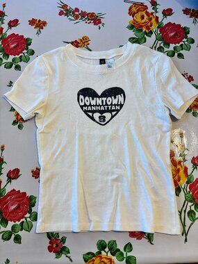 H&M Divided Downtown Manhattan Graphic Baby Tee Size Small
